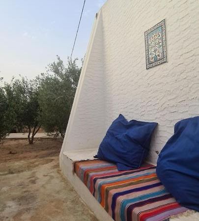 Typique Appartement Houmt Souk  Extérieur photo
